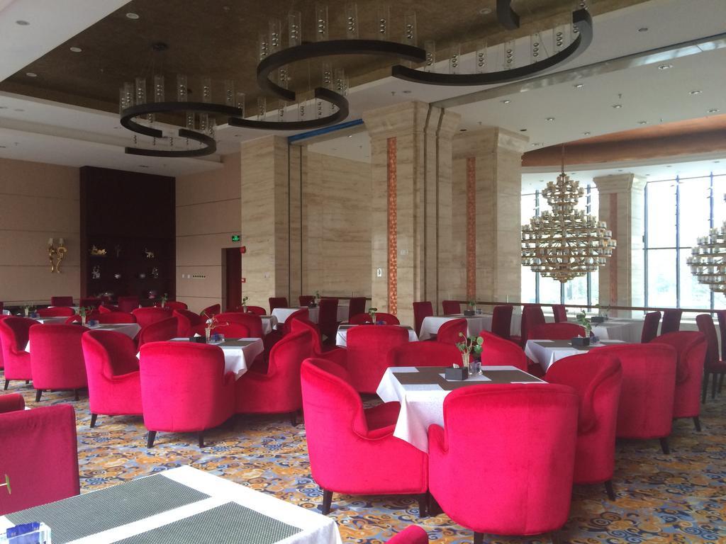 Lan Hai Hotel Guangzhou Bagian luar foto