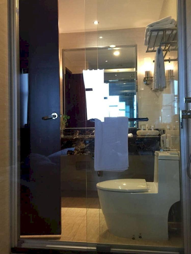 Lan Hai Hotel Guangzhou Bagian luar foto